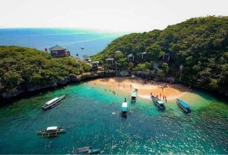 Alona'S Traditional Filipino Home Near 100 Islands Wharf Alaminos Ngoại thất bức ảnh